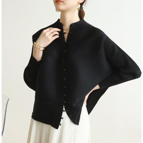 Autumn spring 2021 Miyake pleated fashion stand collar long sleeves Large size loose single breasted casual jacket