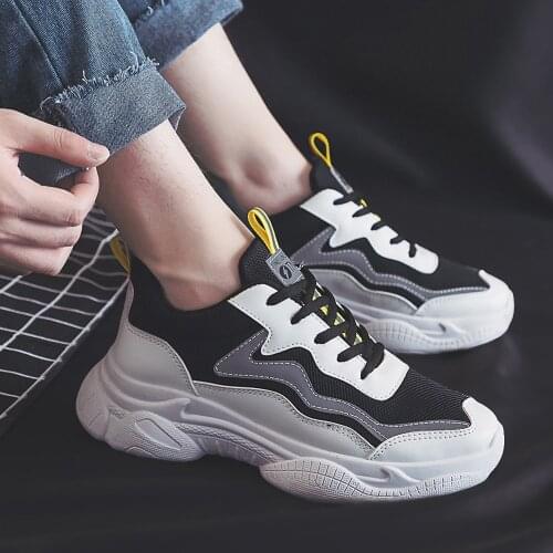 2020 Summer New Ins Breathable Casual Sports Mens Shoes Trend All-match Running Shoes Mesh Student Boy Deodorant Free Socks