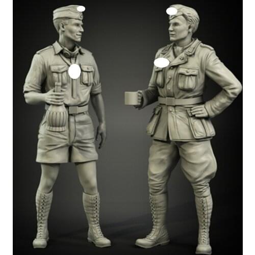 Two Germans in World War II need to assemble and paint by themselves 1:35