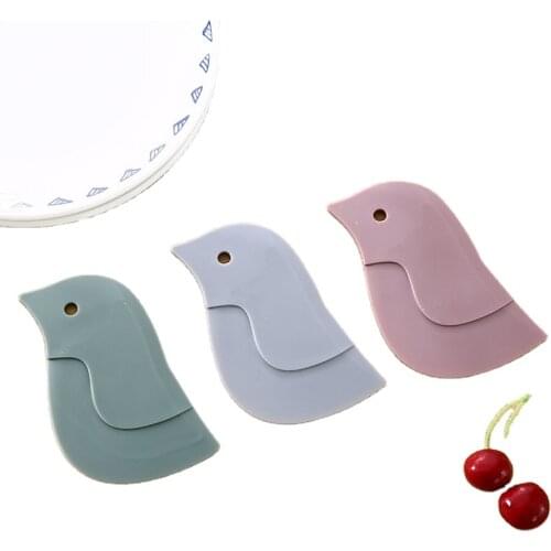 1Pcs Multi-function Oil Scraper Cartoon Kitchen Bathroom Stove Dirt Decontamination Scraper Cake Baking Tool Oil Plate Scraper