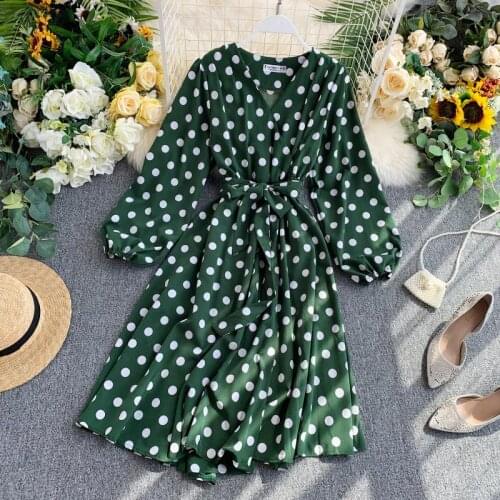 2020 New Spring Autumn French Elegant Dress Vintage High Waist Thin V-neck Dot Bubble Sleeves Dress Ladies Vestido Boho Z108