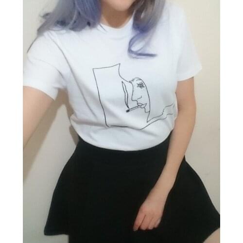 Unisex Smoking Girl T-Shirt women gift fashion cotton grunge tumblr tee aesthetic camisetas graphic vintage top tshirt shirts