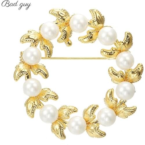 Pearl Wreath Brooch Pin for Womens High-end Round Brooches Jewelrys Clothes Scarf Buckle Garment Accessories Jewelry Gifts