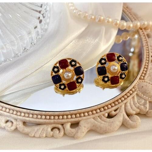 2021 New Fashion Retro Geometric Round Hollow Pearl Enamel Personalized Earrings For Women