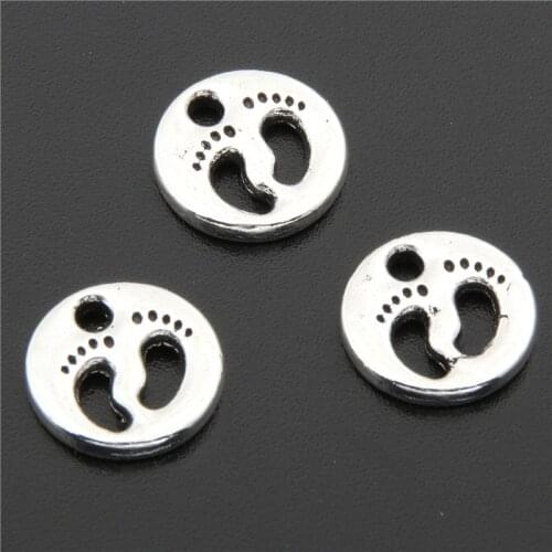 40pcs Silver Color Baby Feet In Round Shape Charms Alloy Metal Pendants For DIY Jewelry A2704