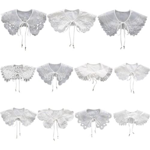 40GC Women Autumn French Style False Fake Collar Hollow Out Floral Embroiodery Lapel Half Shirt Necklace Shawl Decorative Mini