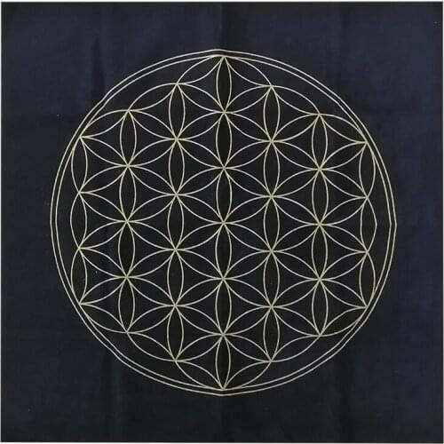 Tarot Card Tablecloth Astrology Tarot Divination Cards Triquetra Pagan Wheel Of The Year Soft Lightweight Tarot Card For Sale