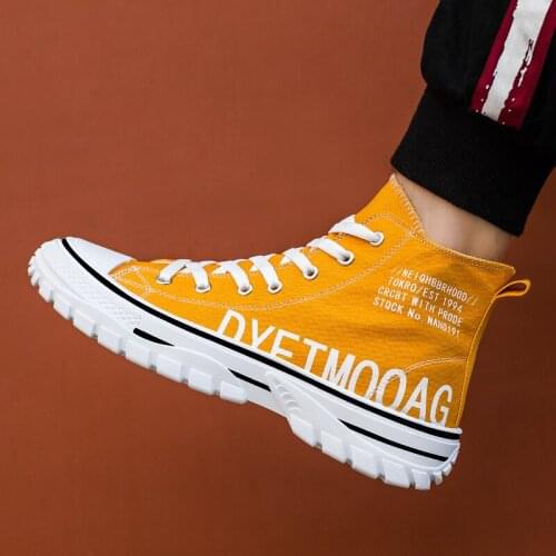 2021 Men Canvas Shoes Sneakers High Top Man Espadrilles Breathable Yellow Letter Printed Flat Skateboard Shoes for Male zapatos