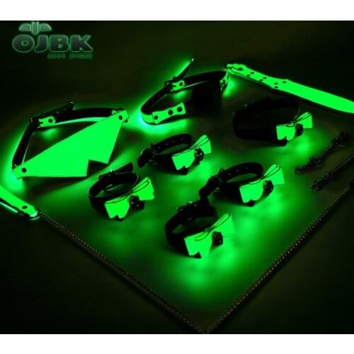 BDSM Kits For For Couples Luminous Leather Plush Sex Bondage Set Handcuffs Sex Games Whip Gag Sex Toys Exotic Accessories 2021