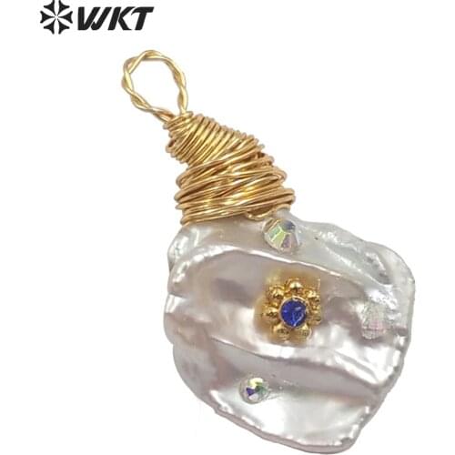 WT-JP167 WKT Natural Pearl Pendant Gold Electroplated Wire Wrapped Pearl With Flower Pendant Women Fashion Pendant Jewelry