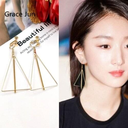 Korea Style Copper Material Triangle Clip on Earrings for Women Party Luxury Fashion Gold Color Geometric Pierced Earrings New