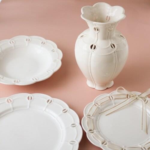 Ceramic Retro Creamy Cut-out Lace Elegant Texture Wedding Dinner Plate/Flower Set