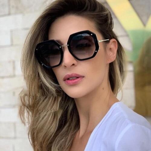 QPeClou 2020 New Vintage Polygon Punk Sunglasses Women Fashion Big Sun Glasses Ladies Brand Designer Shades Oculos De Sol