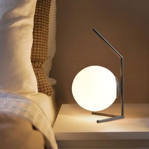Ball Table Lamp Simple Fashion Decoration Table Lamp Bedroom Bedside Computer Table Lighting Table Lamp