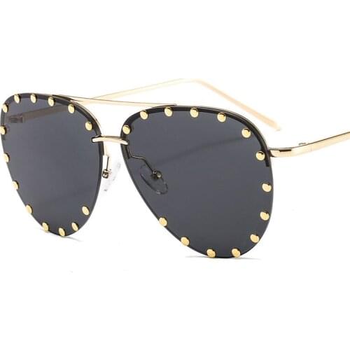 Fashion Oversized Sunglasses Women Men HD Pilot Frame Flat Top Sun Glasses Personality Rivet Decor UV400 Shades