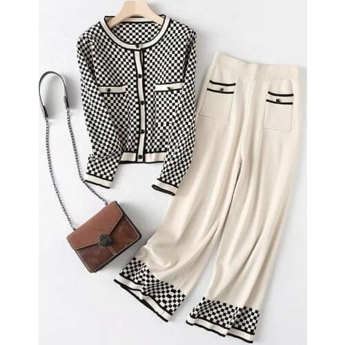 2021 New Autumn Womens Round Collar Single Breasted Plaids Cardigans Straight Leg Pants 2pcs Fashion Trouser Suit