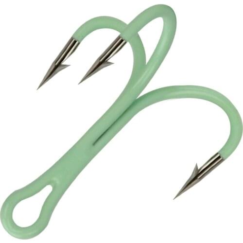 5Pcs/Bag High Carbon Steel Treble Fishing Hook Barbed Fishhooks Luminous Triple Hooks Sea Tackle Accessories