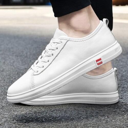 Man Flat Classic Men Dress Shoes outdoor lace up genuine Leather Italian Formal Fashion Sneakers Casual Comfortable Soft Shoes