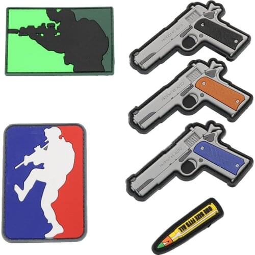 1pc Assault Pistol 3D PVC Epoxy Armband Broken Base Military Tactics Moral Badge Military Headband Clothing Outdoor Sports Patch