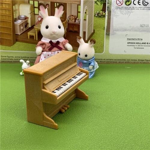 Geniune Sylvanian Doll Families Dollhouse Animal Figures furniture set clothes house food without package