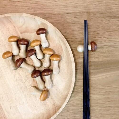 100sets mushroom Chopstick Stand Rest Rack Spoon Fork Irregular Circle Wooden Chopsticks Holder Rack Frame Kitchen Tools NO319
