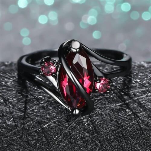 Charm Female Red Leaf Crystal Ring Vintage 14KT Black Gold Engagement Rings For Women Luxury Hollow Zircon Wedding Band Ring