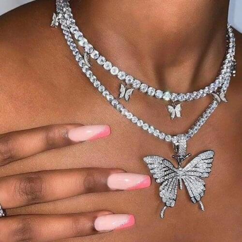 Butterfly Pendant Necklace Female Shiny Crystal Clavicle Chain Fashion Choker Necklace Rhinestone Jewelry Party Gift Collier