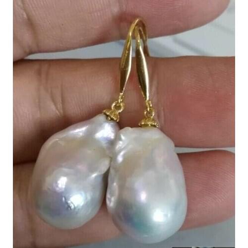 White natural AAA 16x14 mm South Sea Pearl Earrings 14K/20 YELLOW GOLD
