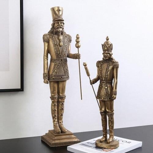 European Vintage Resin Roman king Statues for Home Decoration Bar Living Room Sculpture Modern Art Sketch Photography Props