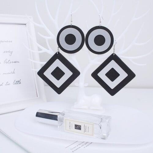 JID 2021 Kpop Trend Drop Earrings For Women Unusual Square Round Alloy Dangle Earrings Spring Ear Jewelry Handcrafted Vintage