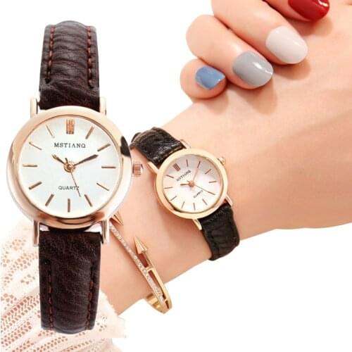 2021 New Women Watches Simple Vintage Small Watch Leather Strap Casual Sports Wrist Clock Dress Womens watches