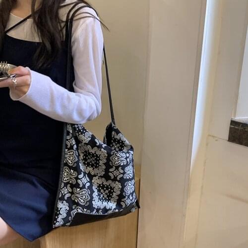Womens Vintage Bags Byleelai China