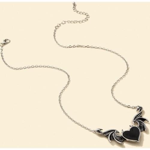 Minar Hip Hop Rock Black Color Enamel Love Heart with Wings Pendant Necklace for Women Metal Demon Chokers Necklaces Accessories