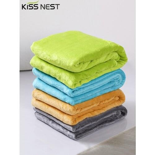 Multi-Purpose Flannel Blanket, Single-Layer Light Thin, for Spring, Summer,Autumn, Can Be Used On Bed, Sofa, Floor,Solid Color