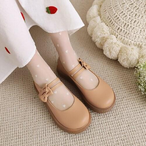 Teng Easy Reach Lace-up Shoes