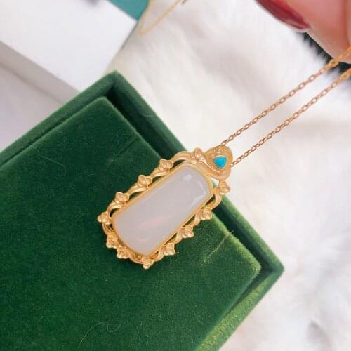 Retro S925 Sterling Silver Turquoise Auspicious Cloud Matte Inlaid Hotian Jade Pendant Necklace Womens Simple Fashion Versatile