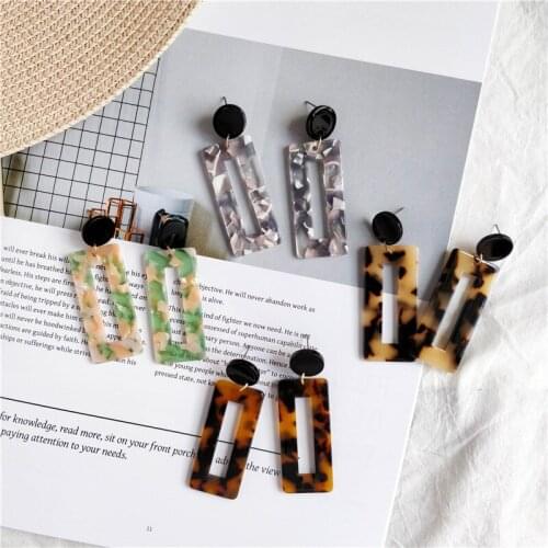 Simple Geometric Rectangle Leopard Drop Earrings for Women Acrylic Acetate Round Pendant Earrings Wild Party Girl Gifts Jewelry