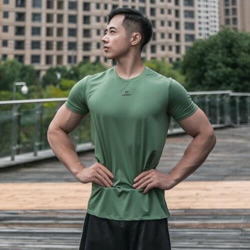 2021 Summer Thin Fitness Quick-drying Short-sleeved Mens Loose Moisture Wicking Sports Muscle T-shirt High Stretch Top Clothing