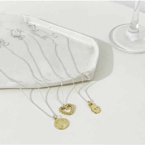 Amaiyllis S925 Sterling Silver Minimalist Hollow Love Clavicle Necklace Geometric Portrait Coin Necklace Accessories Jewelry