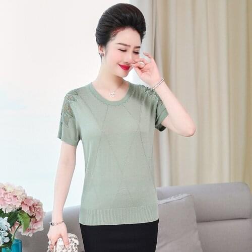 2021 Summer New Women Thin Knitted Diamonds Floral T Shirts Lady Fashion O-neck Hollow Short Sleeve Beaded Tops t-shirt