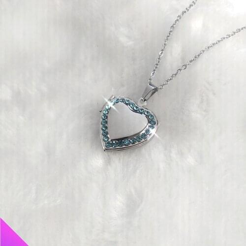 Christmas gift heart frame box pendant inlaid crystal love heart photo box necklace stainless steel ladies fashion 2 colors