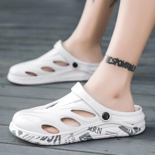 Summer Men Slippers Outdoor Clogs Garden Shoes Beach Slippers Men Indoor Home Bathroom Slides Loafers Mules Plus 47 Flip-Flops