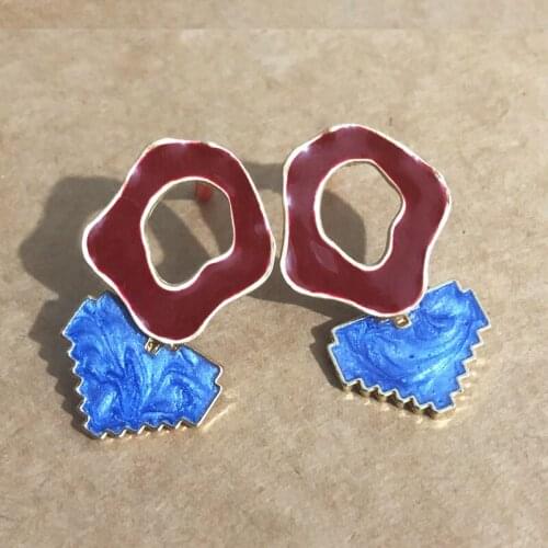 Charms Gold Color Enameling Hollow Irregular Twisted Circular Heart Pendant Drop Earrings for Women Girls Fashion Jewelry Gift