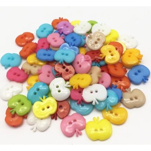 200pcs 15x16mm Mixed Plastic Apple Shaped Buttons Sewing Dress Shirt DIY Baby Fancy Button For Scrapbooking Embellishments