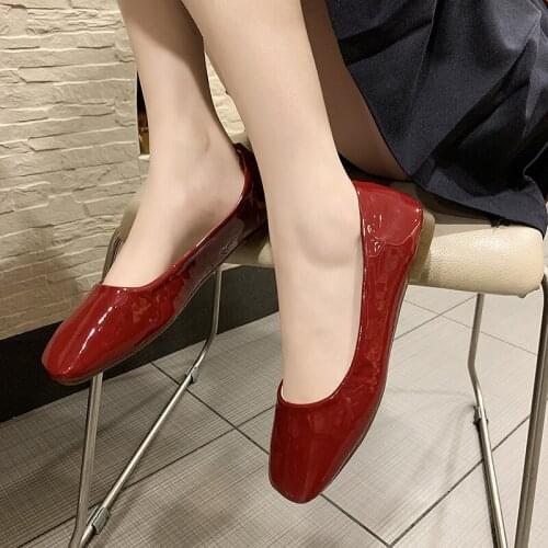 2020 Womens Spring Fashion Classic Comfortable Wild Square Toe Shoes Pointed Flat Shoes Single Cracked Golden Shoes U19-58