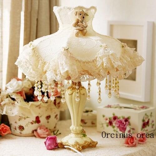 European idyllic lace table lamp The princess room bedroom bedside lamp Korean romantic cloth white table lamp free shipping