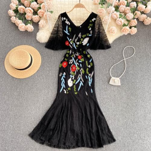 2021 Summer New Temperament Dress Sexy V-Neck Five-Point Sleeve Lace Embroidery Fishtail Dress