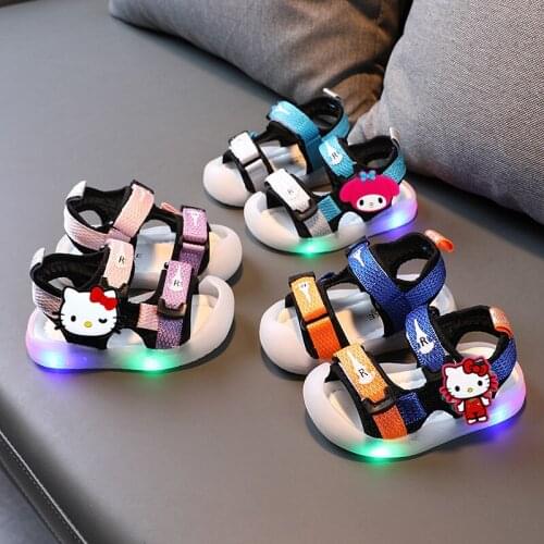 Sanrio Hello Kitty lighted sandals 2021 summer new lighted baby Hello Kitty sandals boys and girls LED beach shoes toddler shoes