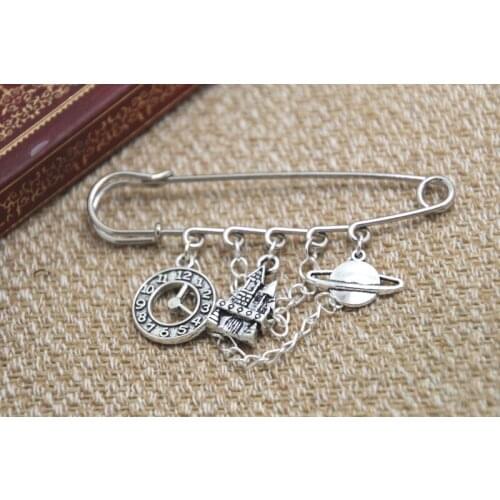 12pcs Rocky Horror Show inspired Riff Raff themed charm with chain kilt pin brooch (50mm)