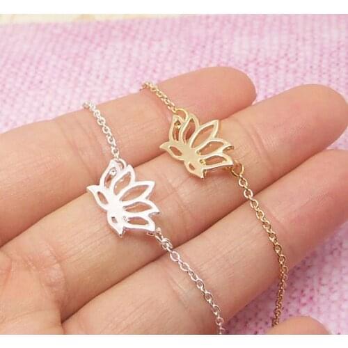 Fashion Religious Buddhist Plant Lotus lucky Bracelets hollow Tiny Lotus Flower Bracelets for Prom Petal charm Bracelets Jewelry